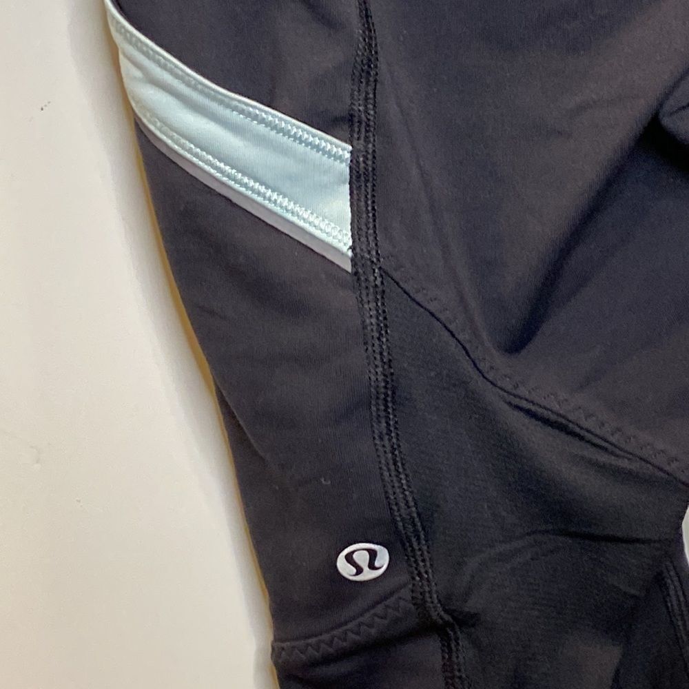 Lululemon Run: Mod Moves Crop With Side Pockets -… - image 7